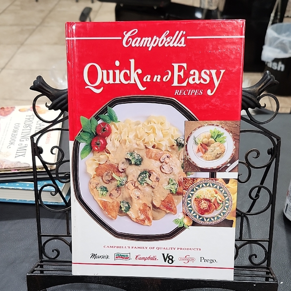 VINTAGE 1993 'CAMPBELL'S QUICK and EASY RECIPES' COOKBOOK